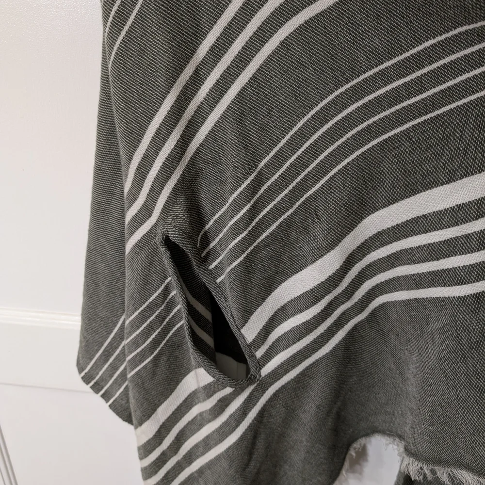 NWOT J.CREW Versatile Poncho Cape Scarf Shawl‎ Wrap in Gray Stripe